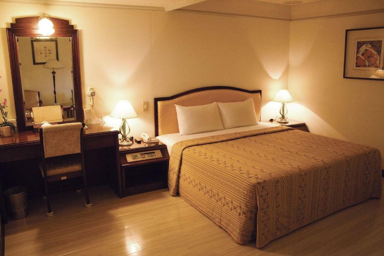 Athens Hotel Tchaj-čung Exteriér fotografie